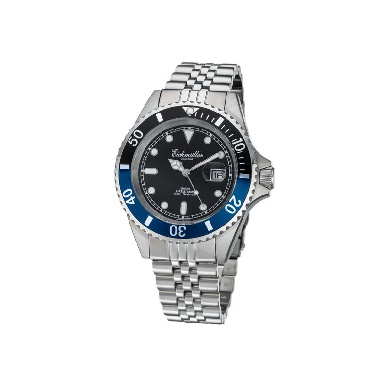 EI-3464-03-montre-homme-pas-cher-eichmuller-plongee-3-aiguilles-et-date-couronne-visee-boitier-acier-cadran-noir-lunette-noir-et-bleu-bracelet-type-jubilee-acier